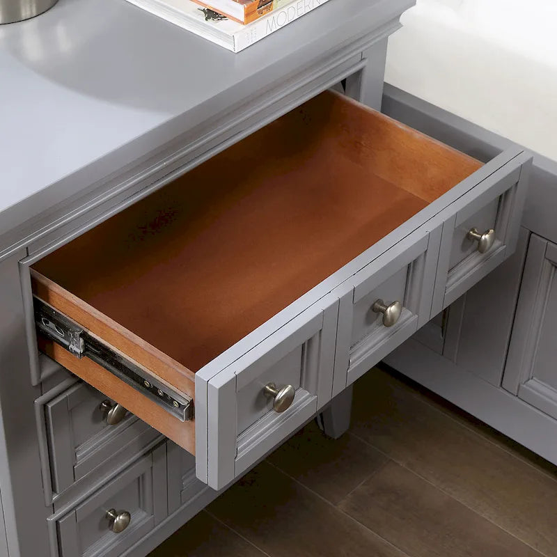 Comodino a 3 cassetti in legno grigio transizionale